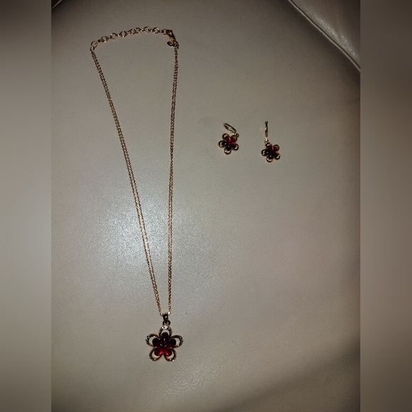 Clip on red gold earrings - Picture 2 of 5